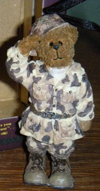 G.I. Bruin-Boyds Bears Bearstone Ornament #257065 *