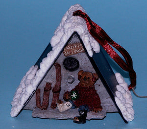 J.C....LICKETY SPLIT SKI LODGE-BOYDS BEARS RESIN ORNAMENT #654458 *