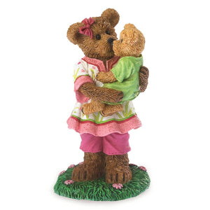Momma Sweetlove With Bebe...Hugs To Remember-Boyds Bears Bearstone #4040524 *