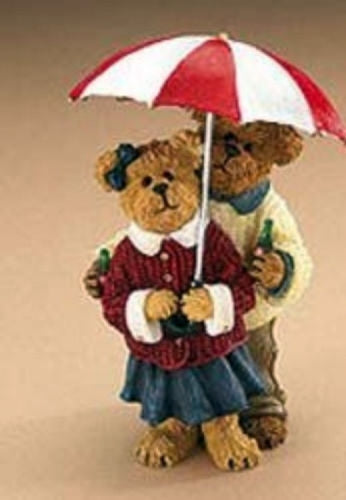 Patricia & Kenneth Rainy Days and Sunny Hearts-Boyds Coke Bears Bearstone #919939 Coca Cola Exclusive *