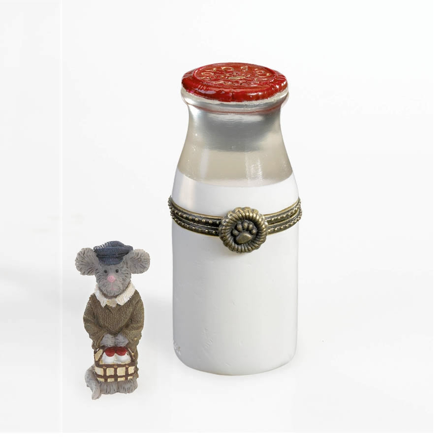 Boyds Dairy Farm Milk Bottle with Pint McNibble-Boyds Bears Treasure Box #4022175 *
