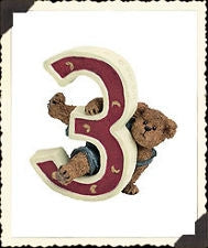 H.K. Beanster-Boyds Bears #24102 Age 3 Hugs and Kisses *