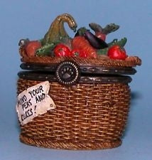 Tillie's Veggie Basket with Peapod McNibble-Boyds Bears Treasure Box #392132 *