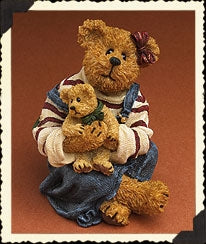 Megan McBruin & Friends...Bear Hugs-Boyds Bears Bearstone #228428 *