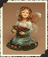 Leah Faeriewood... Gathering Berries-Boyds Bears Resin Faeriessence #36029  *