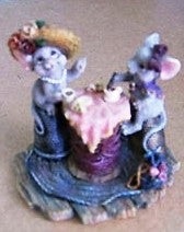Lucy and Ethel...Tea Time Tails-Boyds Bears Resin Mouse Mice #36652 *