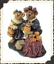 Kimberly & Kaitlyn...Inherit the Tradition-Boyds Bears Bearstone #228376LB Longaberger Exclusive ***Hard to Find*** *