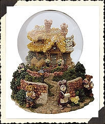 Bailey's Cottage... Friends Make Your Home Glow-Boyds Bears Bearstone #19700 Musical Water Globe SFMB Exclusive *