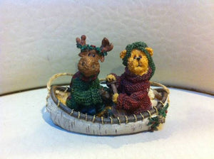 WOODLAND FRIENDS CANOE ORNAMENT-BOYDS MOOSE & BEARS #25450 ***HARD TO FIND*** *