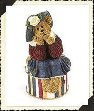 Carrie Lotsabucks...Shop Til' Ya Drop-Boyds Bears Bearstone #02007-42 BBC FOB Exclusive