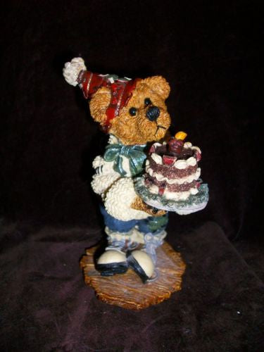 M. Harrison's Birthday-Boyds Bears Bearstone #2275