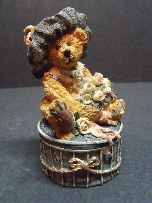 Victoria...The Lady-Boyds Bears Bearstone Trinket Box #65867