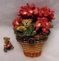 May Series Miniature Geranium Basket w/Geri-Boyds Bears Treasure Box #392147LB Longaberger Exclusive ***RARE***