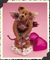 Valentino Slipshot...Aim 'Em High-Boyds Bears Resin Bearstone #82006